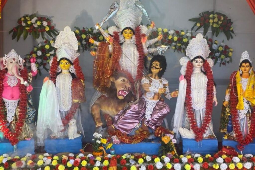 Security Beefed Up in Kolkata After Terror Alert During Durga Puja