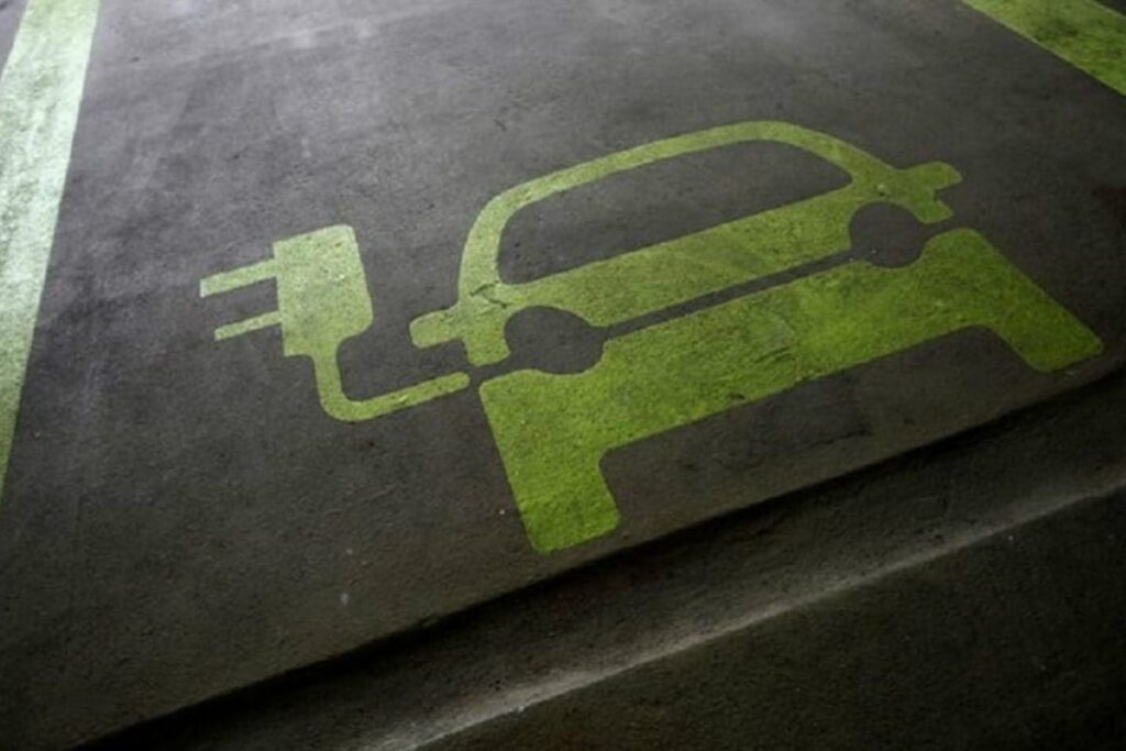 Tata Power Completes Installation of 1,000 EV Charging Stations Across India