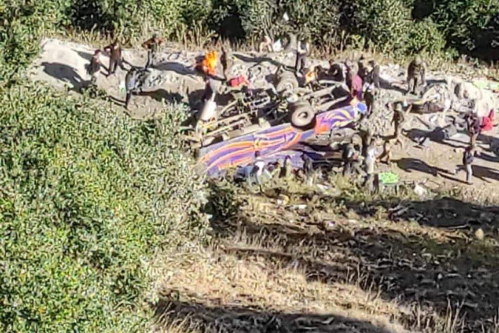 Jammu and Kashmir: 10 killed, 16 injured as Minibus Falls Into Gorge in Doda District