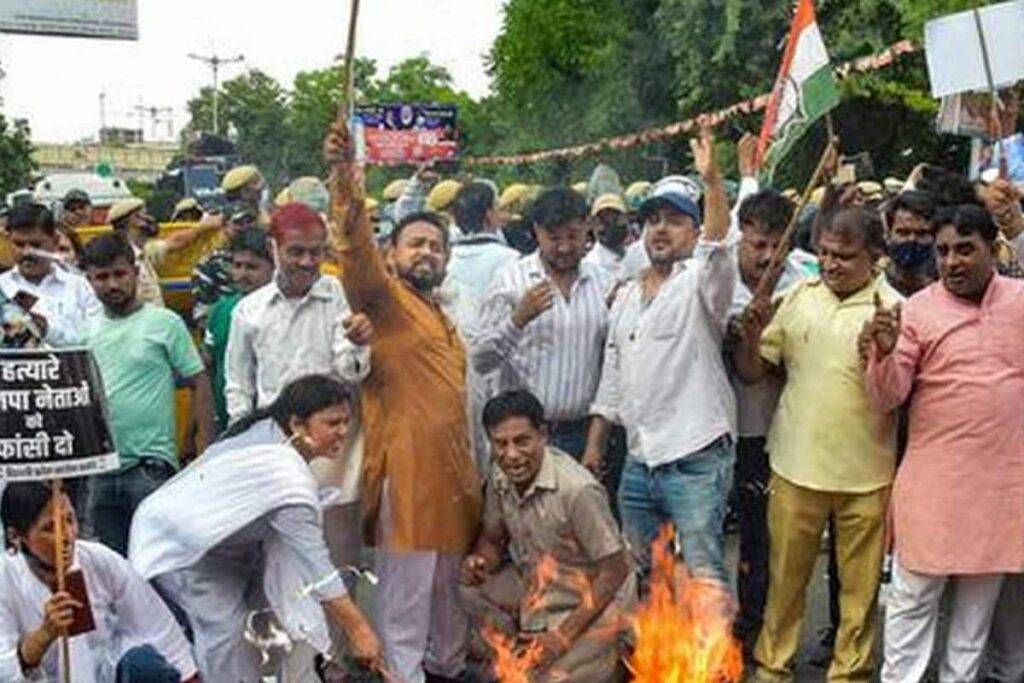 Lakhimpur Kheri: Viral Video Shows Farmers Being Run Over by SUV, Oppn Questions Union Minister's Claims