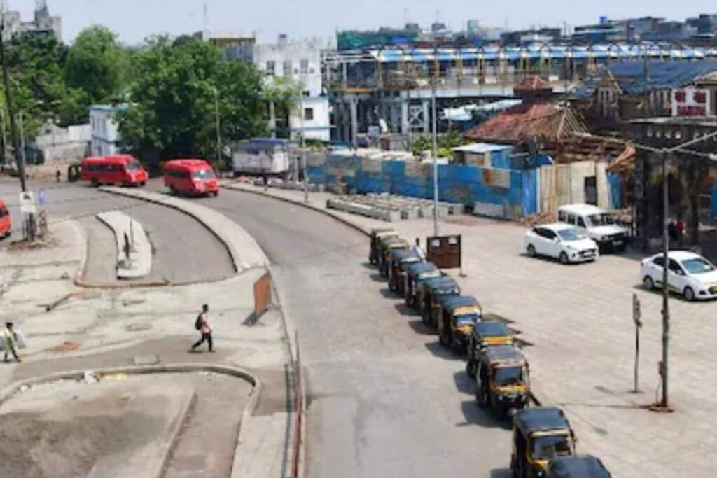 Maharashtra Bandh Today LIVE: Shops Shut, Transport Services Hit as Uddhav Thackeray Govt Comes Out in Support of Lakhimpur Kheri Farmers