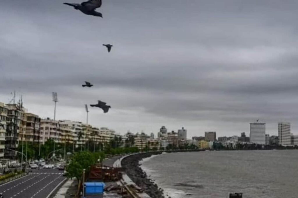 Living in Mumbai? Now You Can Get a Flat Nearer to the Sea as Centre Approves Coastal Management Plan