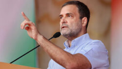 'True Congressi', will not accept defeat, says Rahul Gandhi on sister Priyanka Gandhi's detention