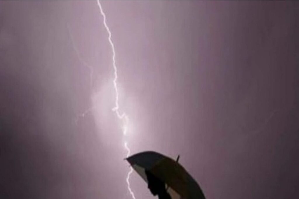 UP: 2 Killed, 3 Injured in Incident of Lightning Strike in Bahraich