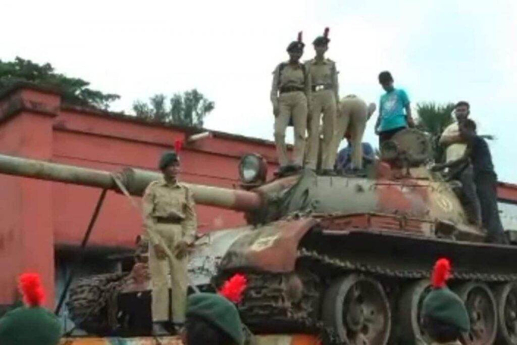 1971 India-Pakistan War Tank Shifted to Odisha College to Motivate Students to Join Defence Forces