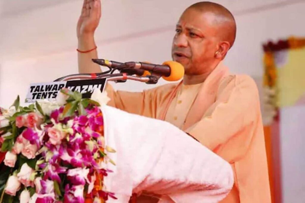 UP CM Yogi Adityanath Takes Potshot at Rahul-Priyanka Duo; Has a Message for Owaisi