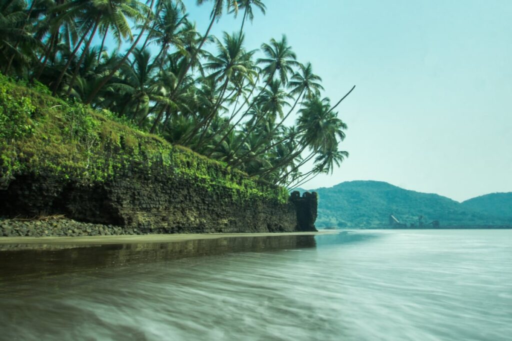 Beachside House in Alibaug Goes for Sale at Rs 80 Crore; Report Says Property Rates Surged After Covid