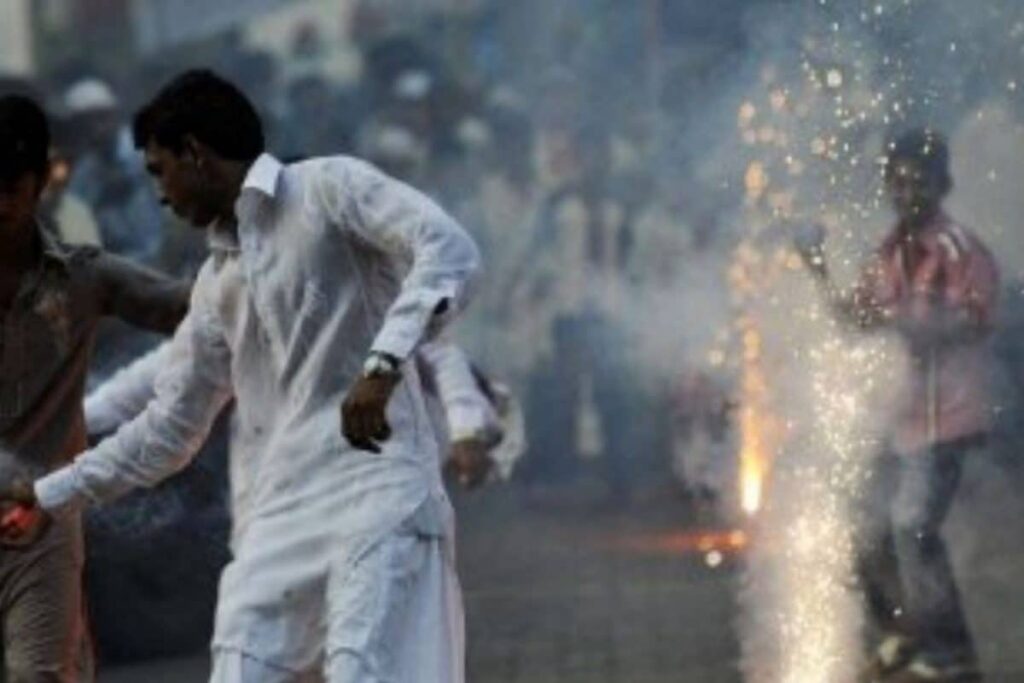 'Celebration Cannot Be at Cost of Other's Health': SC Clarifies on Firecracker Ban