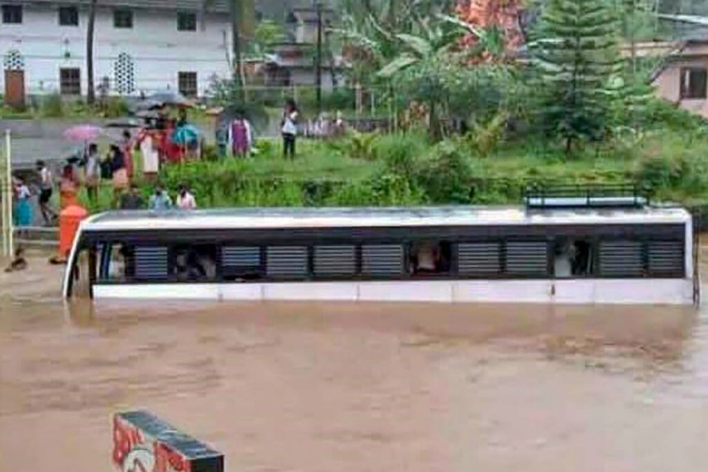 Kerala Floods LIVE Updates: 7 Dead, Several Missing as Heavy Rains Lash State; Devotees Asked to Refrain from Visiting Sabarimala