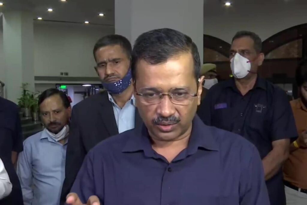 Schools Closed from Monday, Govt Offices to WFH: Kejriwal's 4-step Formula for Delhi Pollution