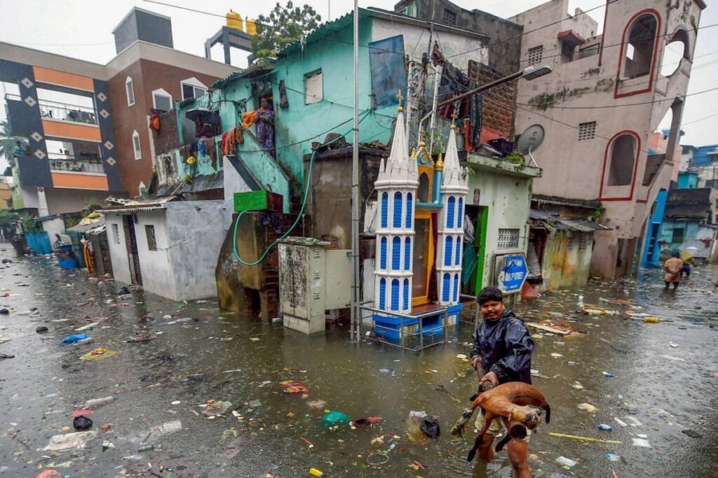 Red Alert by IMD for Chennai, 4 Other Districts Tomorrow; Very Heavy Rainfall Likely from Tonight