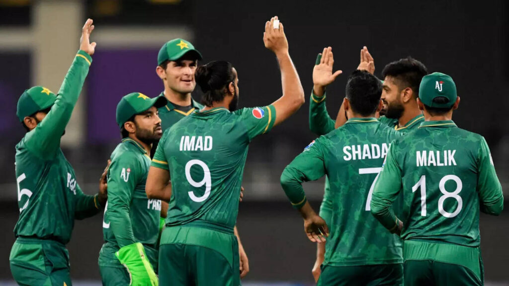 Pakistan primed to secure semifinal berth