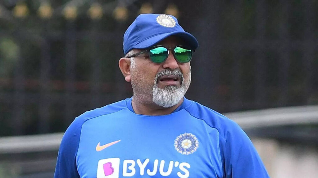 We have enough talent to have different sets of bowlers: Arun