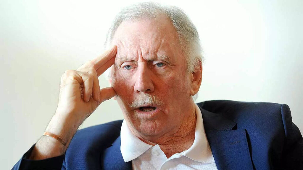 Smaller boundaries reducing bowlers to bowling machines: Chappell