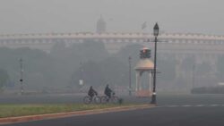 Delhi AQI remains in 'very poor' category