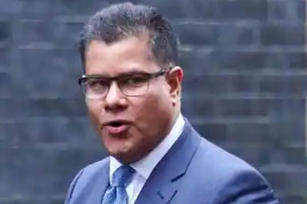 Indian-origin UK Minister Behind Bringing 200 Nations into One Common Cause - Limit Global Warming