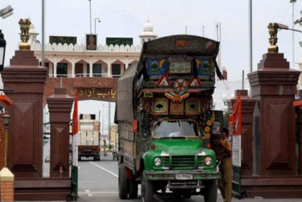 India Requests Pakistan to Let Trucks Take Its Wheat to Afghanistan, Neighbour Mulls Logistics