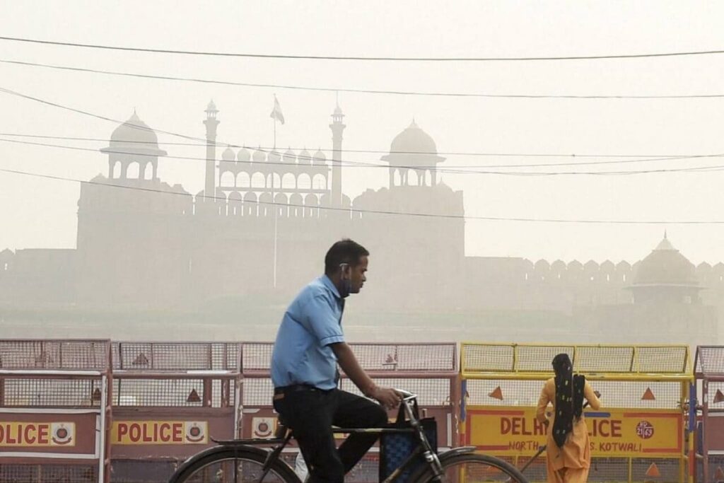 Winds Help Improve Delhi's Air Quality Slightly, Stubble Burning at Season's Highest