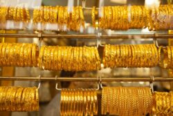 Gold Price Today Jumps Over Rs 48,100; Experts Advise to Make 'Fresh Short Position'