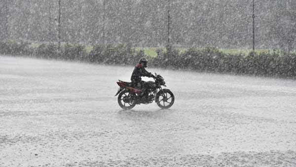 Cyclonic storm likely to hit Odisha, Andhra coasts Saturday morning