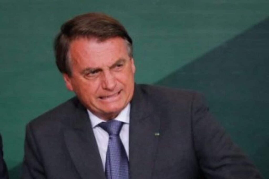 News 18 Afternoon Digest: Bolsonaro's Security in Press Altercation as Brazil Leader Isolated at G20; Sabyasachi Withdraws Mangalsutra Ad After BJP Minister's Warning & Other Stories