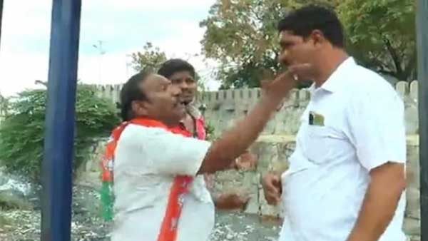 BJP leader slaps police constable for preventing him from burning Siddaramaiah's effigy in Raichur