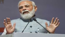 PM Narendra Modi blames previous govts for 'mafiawaad', poverty in Uttar Pradesh