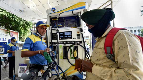 Petrol, diesel rates remained unchanged for fourth consecutive day: Auto fuels to get further cheaper