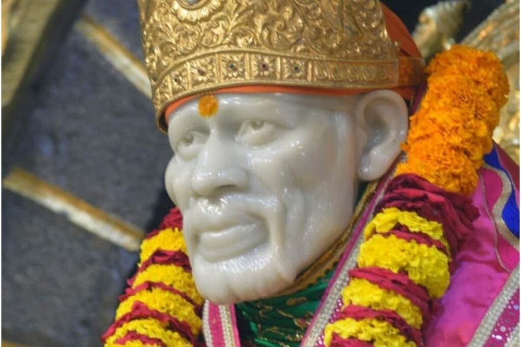 As Covid-19 Cases Dip, Maha Allows 10,000 More Devotees to Visit Shirdi Shrine Per Day with Offline Passes