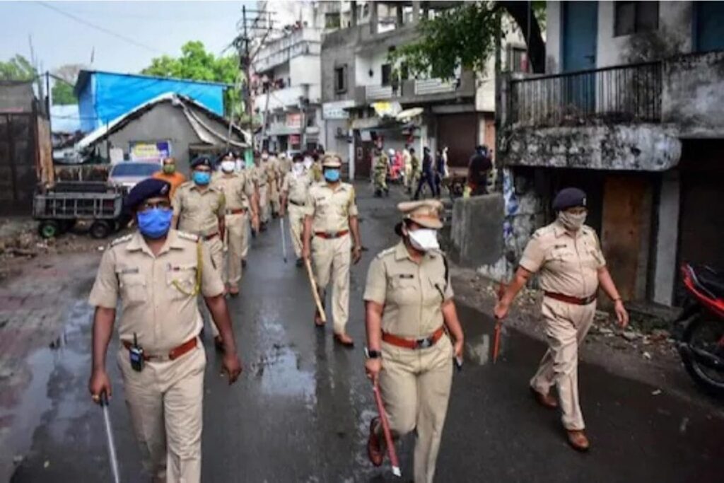 Caller 'Alerts' Mumbai Police of Bomb Attack, Security Beefed Up; Cops Say Possible Hoax