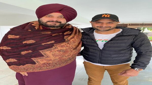 Loaded with possibilities: Navjot Singh Sidhu posts pic with Harbhajan Singh