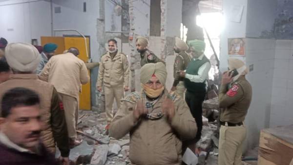 Ludhiana court blast: Police do not rule out a human bomb