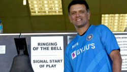 1st Test: Rahul Dravid rings bell before start of play on Day 4