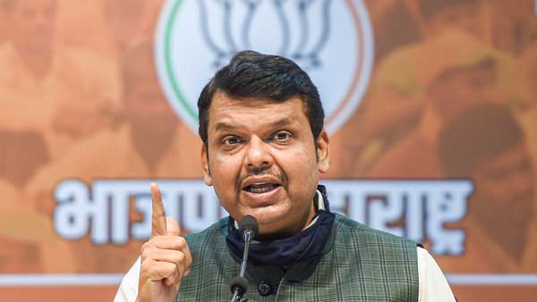 Mamata, Pawar want to keep Congress at bay: Devendra Fadnavis