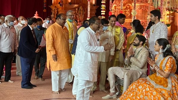 Venkaiah Naidu granddaughter wedding reception: Prez Kovind, PM Modi attend the event