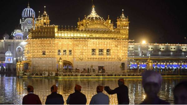 Punjab govt forms SIT to probe Golden Temple sacrilege incident