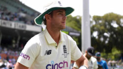 Ashes: Smith surprised by England's sparing use of Broad