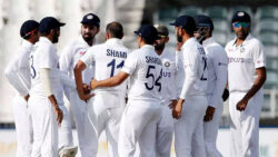 2nd Test Live: India rely on pacers for quick breakthroughs v SA