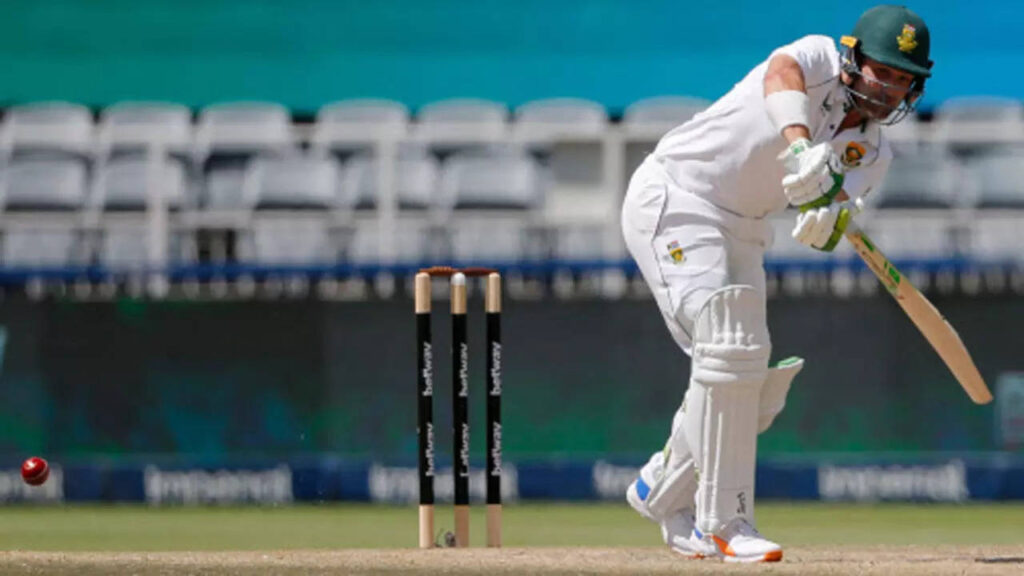 In Pics: Elgar defies Indian bowlers as SA launch tough chase