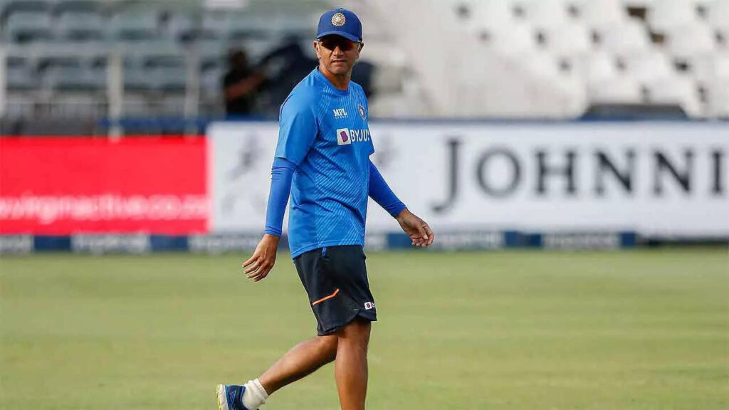 Rahul Dravid faces tricky task to rebuild team