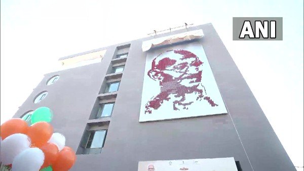 74th Martyrs' Day: Amit Shah unveils mural of Mahatma Gandhi made from 'kulhad' cups at Sabarmati Riverfront