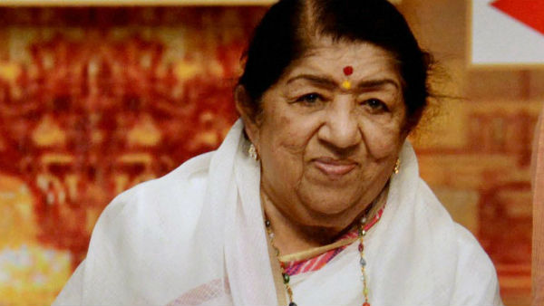 Lata Mangeshkar is still in ICU, don't give wind to false news