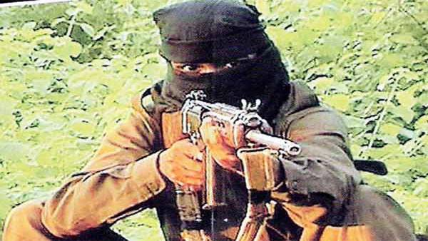 Ex-BJP MLA escapes Maoist attack; red rebels slit throats of 2 cops