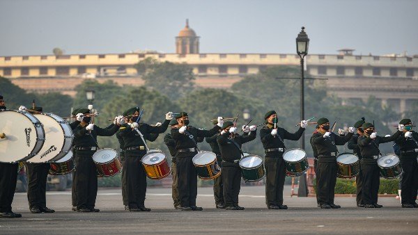 Beating Retreat Ceremony: Gandhi's favorite ‘Abide With Me’ dropped, ‘Aye Mere Watan Ke Logon’ to replace it