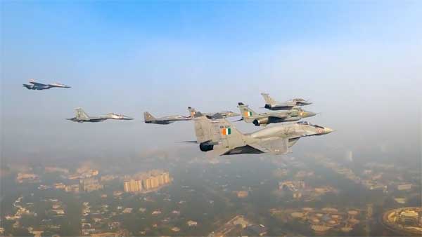 Watch: 1st-time cockpit view from fighter jets at Republic Day flypast will give you goosebumps