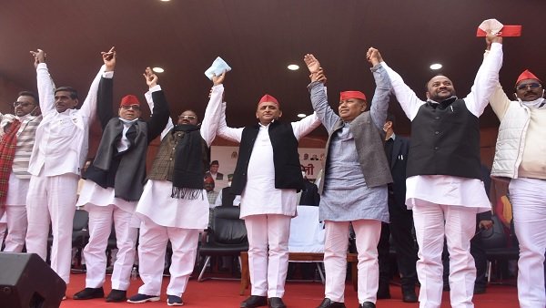 UP polls: FIR against Samajwadi Party for violating model code, Covid protocols