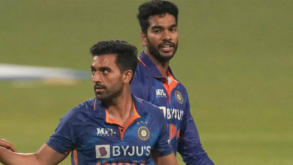 Injury scare for Deepak Chahar, Venkatesh Iyer