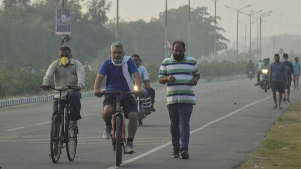 Delhi weather: Air quality remains moderate