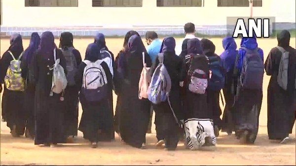 Karnataka hijab row: Students allowed entry into College campus, to be seated in separate classrooms