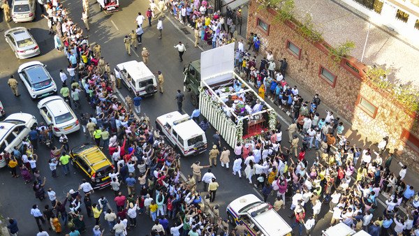 Farewell, nightingale: Lata Mangeshkar laid to rest with full State Honours